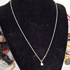 A Vintage Women's Rhinestone Necklace Delicate Silver Tone Elegant Minimalist